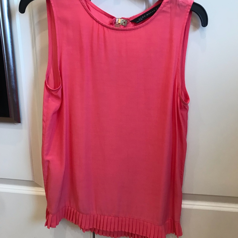 Zara ruffle bottom top